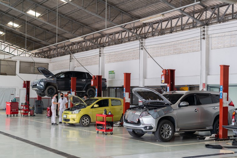 Чому гарантійне техобслуговування вигідне? Гарантійний ремонт автомобіля